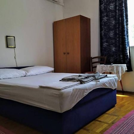 Davor Apartamento Tučepi Exterior foto